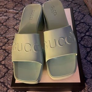 Gucci sandals